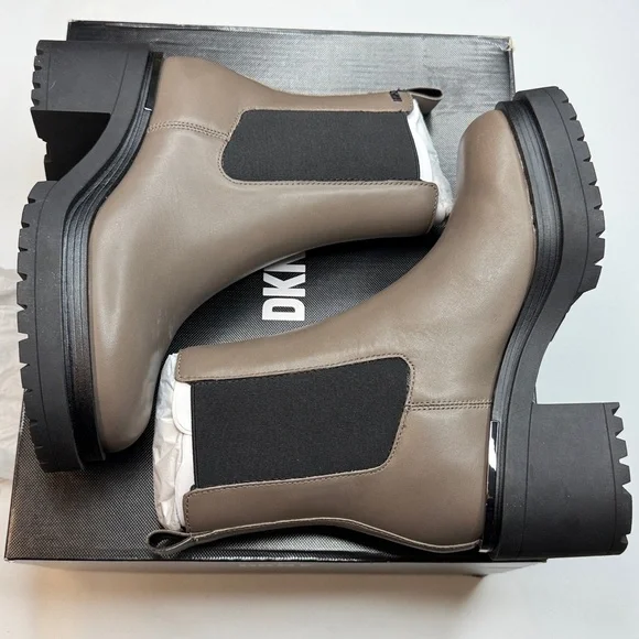 DKNY Women's Patria Pull-On Chelsea Booties- Size 6 - Picture 8 of 11